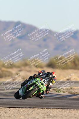 media/Dec-07-2025-CVMA (Sun) [[3e7d2de5dc]]/Race 16-Formula Middleweight/